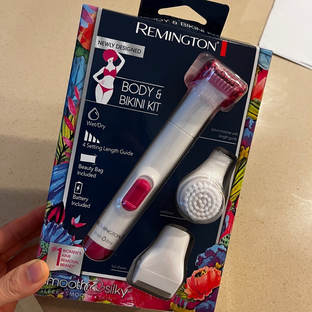 New in box Remington body and bikini razor hair removal kit